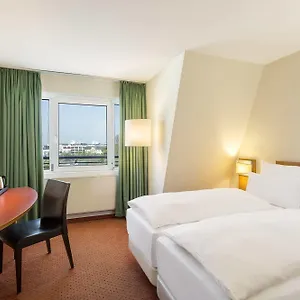 Hotel Nh Ost